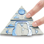 Игровой набор Giochi Preziosi Пирамида GPH18308 Atomicron с 2 катапультами (1170438)